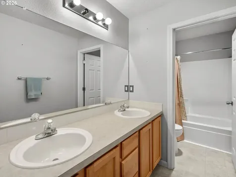 726 NW Harvest Moon Drive Hillsboro OR 97124
