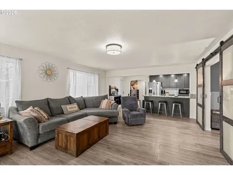 4033 Hanna Street Roseburg OR 97471