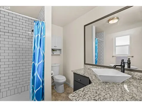 4033 Hanna Street Roseburg OR 97471
