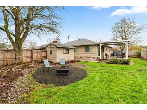 4033 Hanna Street Roseburg OR 97471