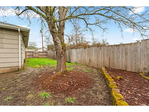 4033 Hanna Street Roseburg OR 97471