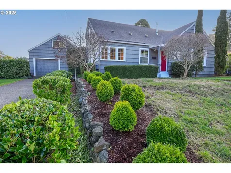 1149 Juniper Avenue Coos Bay OR 97420