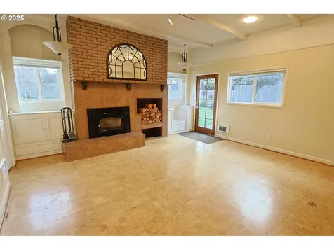 1149 Juniper Avenue Coos Bay OR 97420