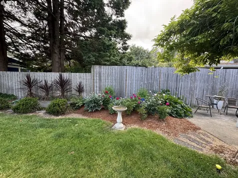1149 Juniper Avenue Coos Bay OR 97420