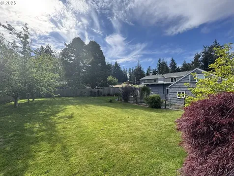 1149 Juniper Avenue Coos Bay OR 97420