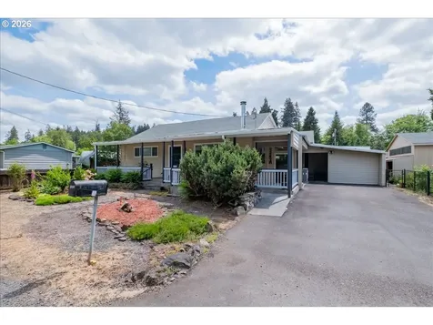 1115 Juniper Street Sweet Home OR 97386