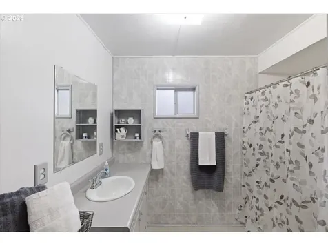 1115 Juniper Street Sweet Home OR 97386