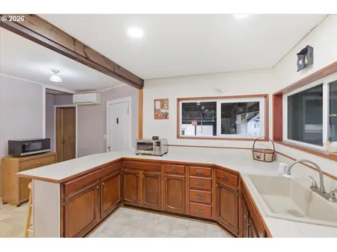 1115 Juniper Street Sweet Home OR 97386