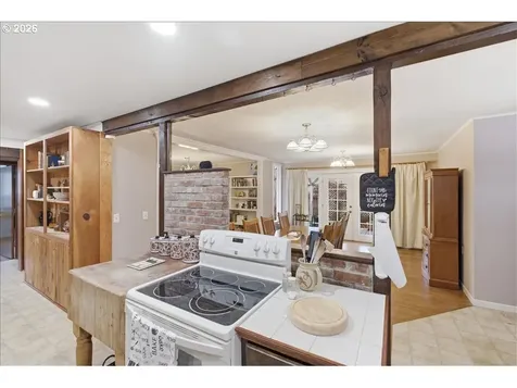 1115 Juniper Street Sweet Home OR 97386