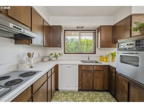 5201 SE 36th Place Portland OR 97202