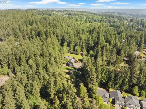 16590 SW High Hill Lane Beaverton OR 97007