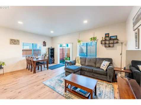 2912 S Ivy Street Cornelius OR 97113