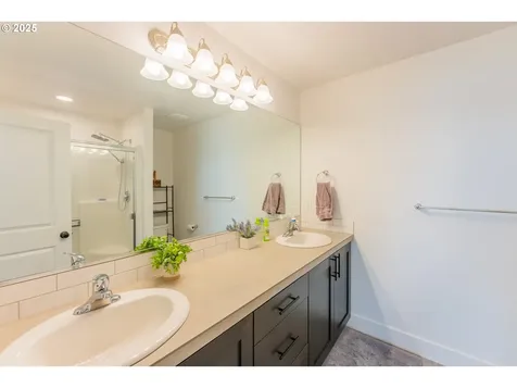 2912 S Ivy Street Cornelius OR 97113