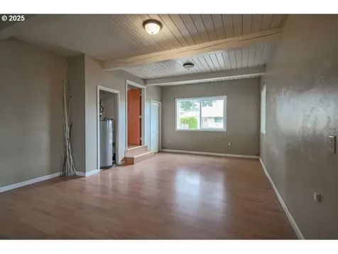 1355 Quinalt Street Springfield OR 97477