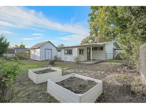 1355 Quinalt Street Springfield OR 97477