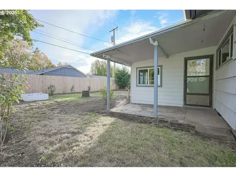 1355 Quinalt Street Springfield OR 97477