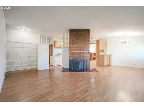 1355 Quinalt Street Springfield OR 97477