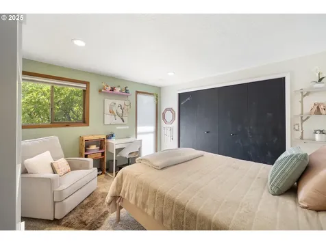 8805 NW Copeland Street Portland OR 97229