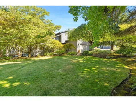 8805 NW Copeland Street Portland OR 97229