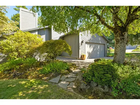 8805 NW Copeland Street Portland OR 97229
