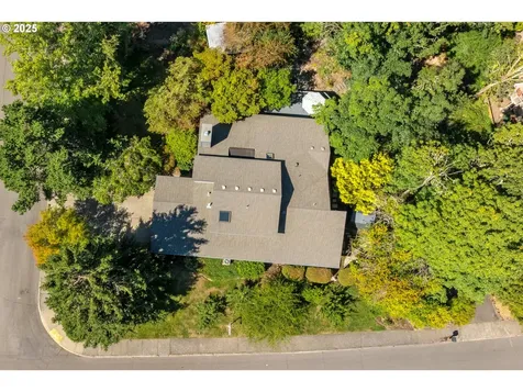 8805 NW Copeland Street Portland OR 97229