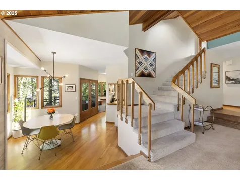 8805 NW Copeland Street Portland OR 97229