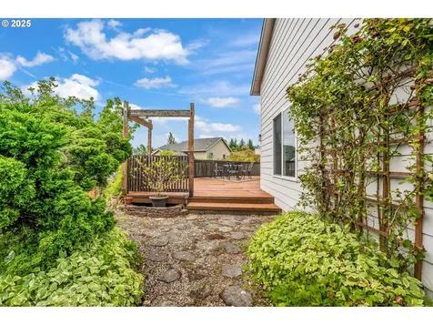 1650 SW Chapman Court Troutdale OR 97060