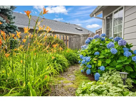 1650 SW Chapman Court Troutdale OR 97060
