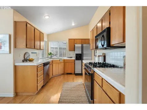 1650 SW Chapman Court Troutdale OR 97060