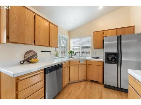 1650 SW Chapman Court Troutdale OR 97060