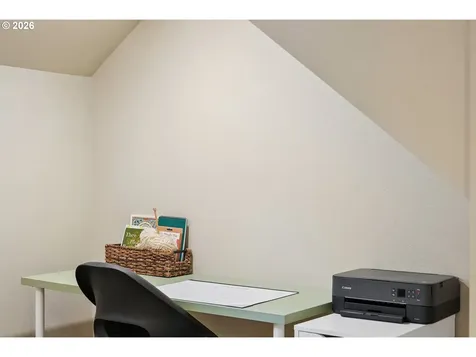 7436 N Seward Avenue Portland OR 97217