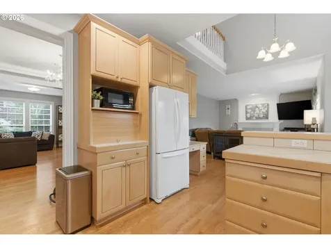 16096 SE Flavel Drive Portland OR 97236