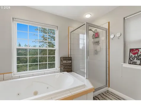 16096 SE Flavel Drive Portland OR 97236