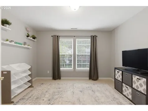 16096 SE Flavel Drive Portland OR 97236
