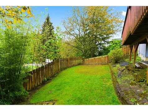 16096 SE Flavel Drive Portland OR 97236