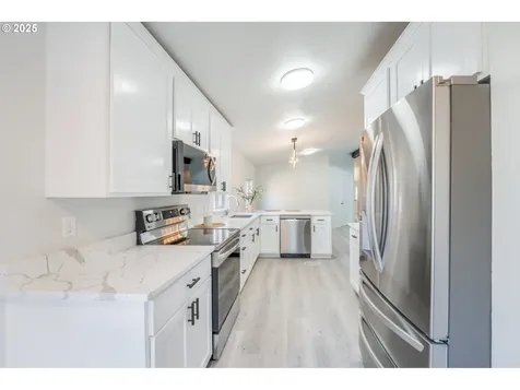 995 NW Arrowood Drive Mcminnville OR 97128