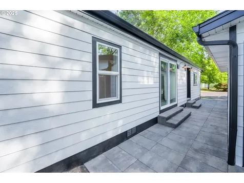 995 NW Arrowood Drive Mcminnville OR 97128