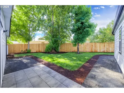 995 NW Arrowood Drive Mcminnville OR 97128