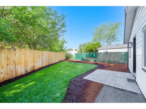 995 NW Arrowood Drive Mcminnville OR 97128