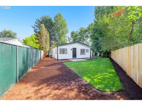 995 NW Arrowood Drive Mcminnville OR 97128