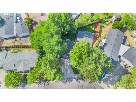 995 NW Arrowood Drive Mcminnville OR 97128