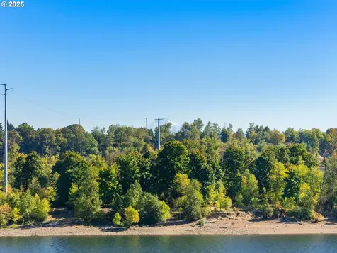 3570 S River Parkway Portland OR 97239
