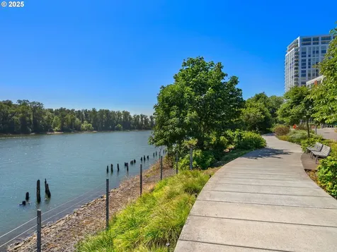 3570 S River Parkway Portland OR 97239
