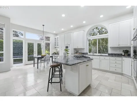 6425 Ashwood Court West Linn OR 97068