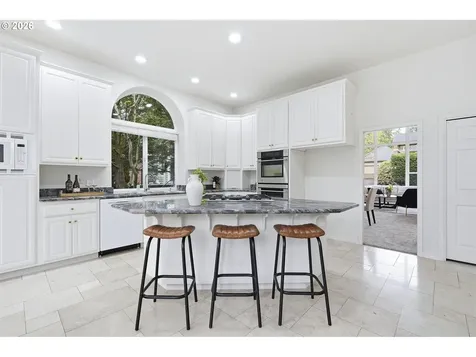 6425 Ashwood Court West Linn OR 97068