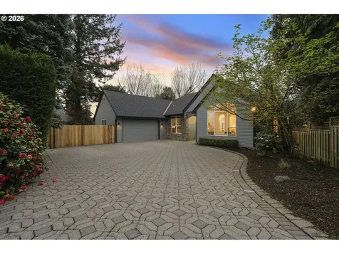 6425 Ashwood Court West Linn OR 97068