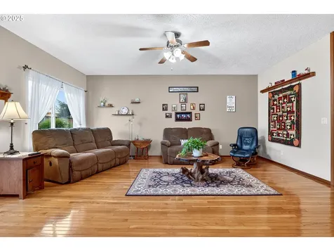 16168 Widman Court Oregon City OR 97045