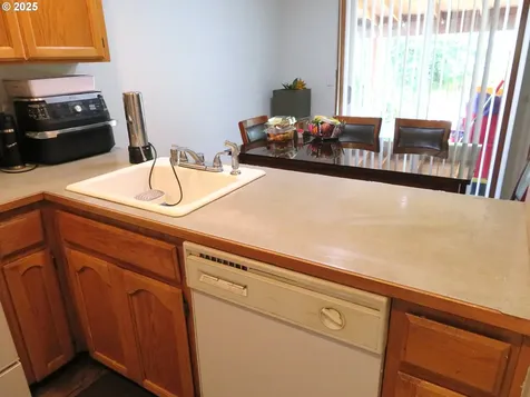 1740 NE Darby Street Hillsboro OR 97124
