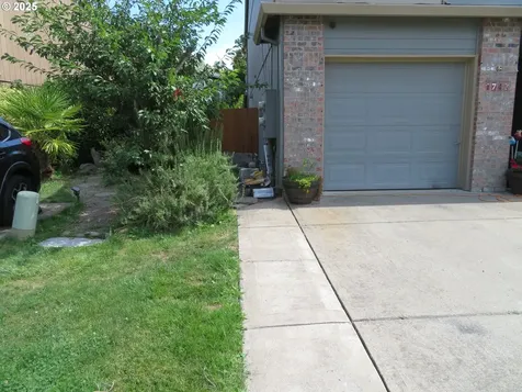 1740 NE Darby Street Hillsboro OR 97124