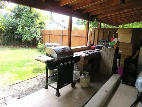1740 NE Darby Street Hillsboro OR 97124